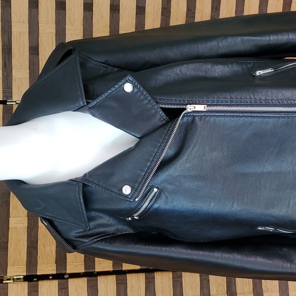 NWT!! $120 msrp Lane Bryant faux leather moto jacket - Picture 12 of 16